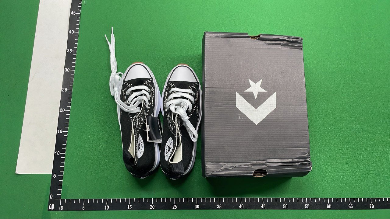  Converse Chuck Taylor All Star Lift High Top Sneakers [2 styles] -2