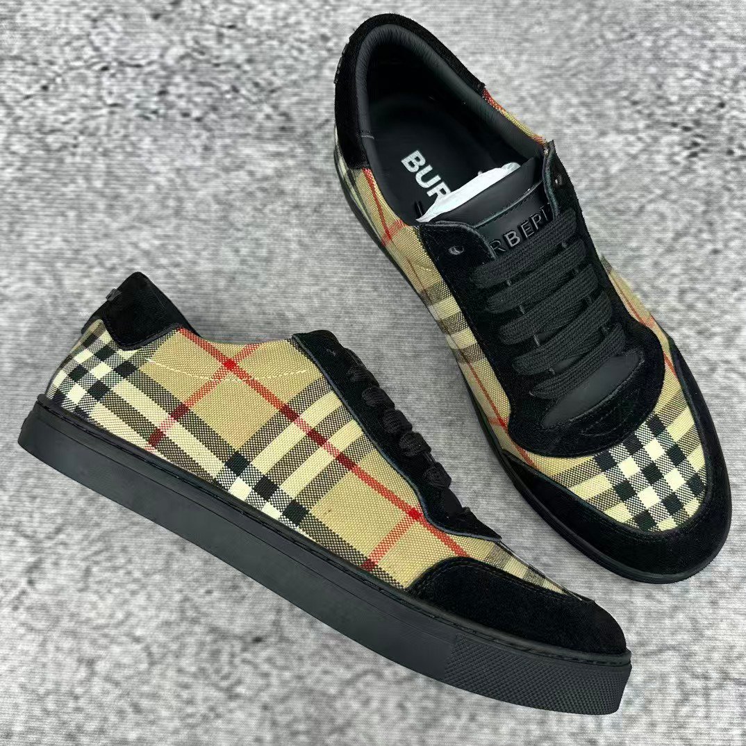 Burberry vintage shoes -2
