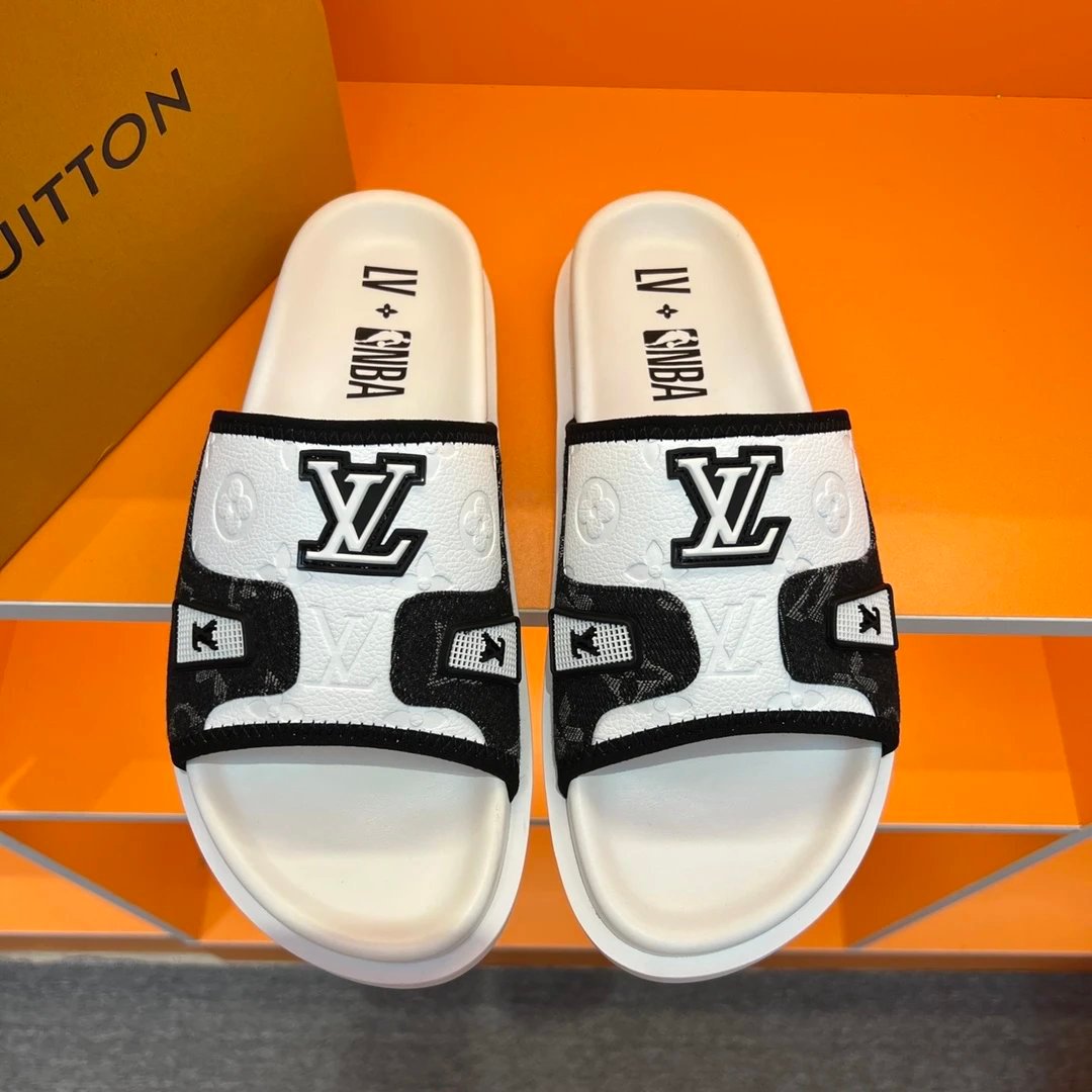 Louis Vuitton Leather Slippers（40 styles） -2