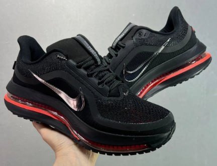 Hoka One One MafateNike Pegasus Premium -4