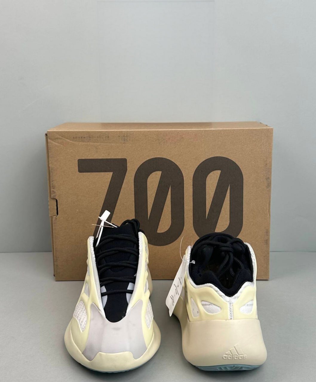 Adidas Yeezy 700 -1 -2
