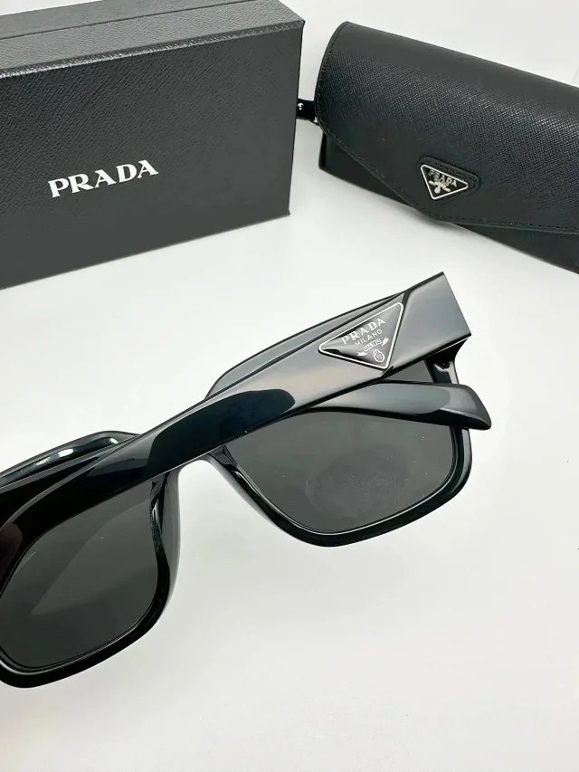 PRADA Fashion glasses -2