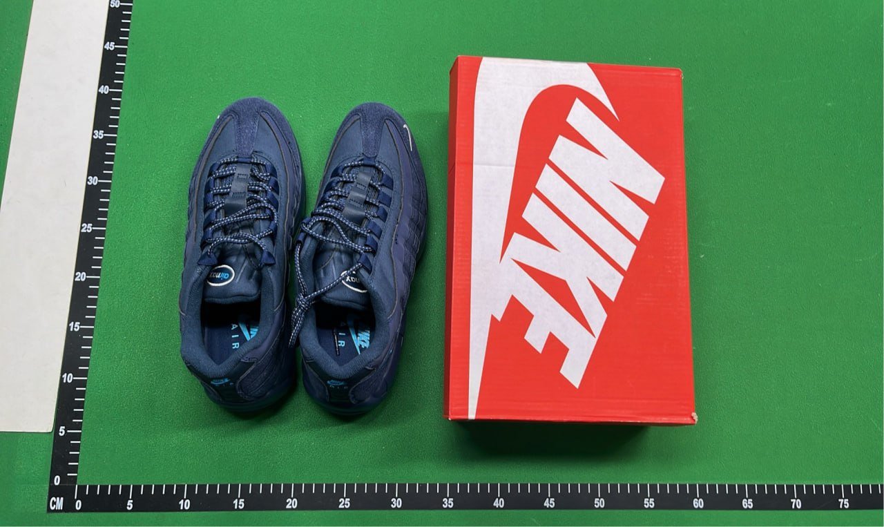 Nike Air Max 95 Sneakers - Classic Running Shoes for Men and Women  Shoes -4