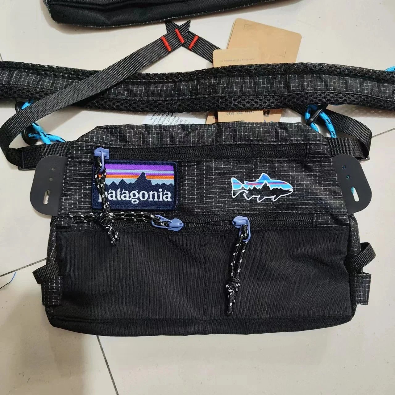 Patagonia Mini Messenger Bag [17 styles] -4