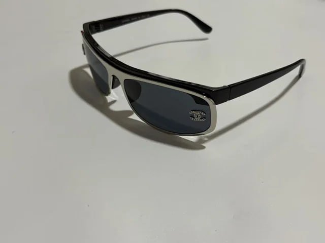 CHANEL sunglasses -4