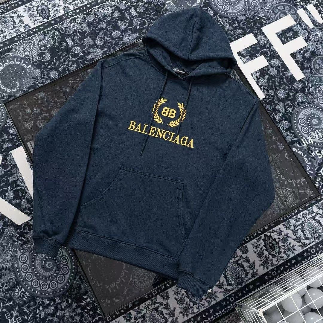 Parisian Family Hoodie -3