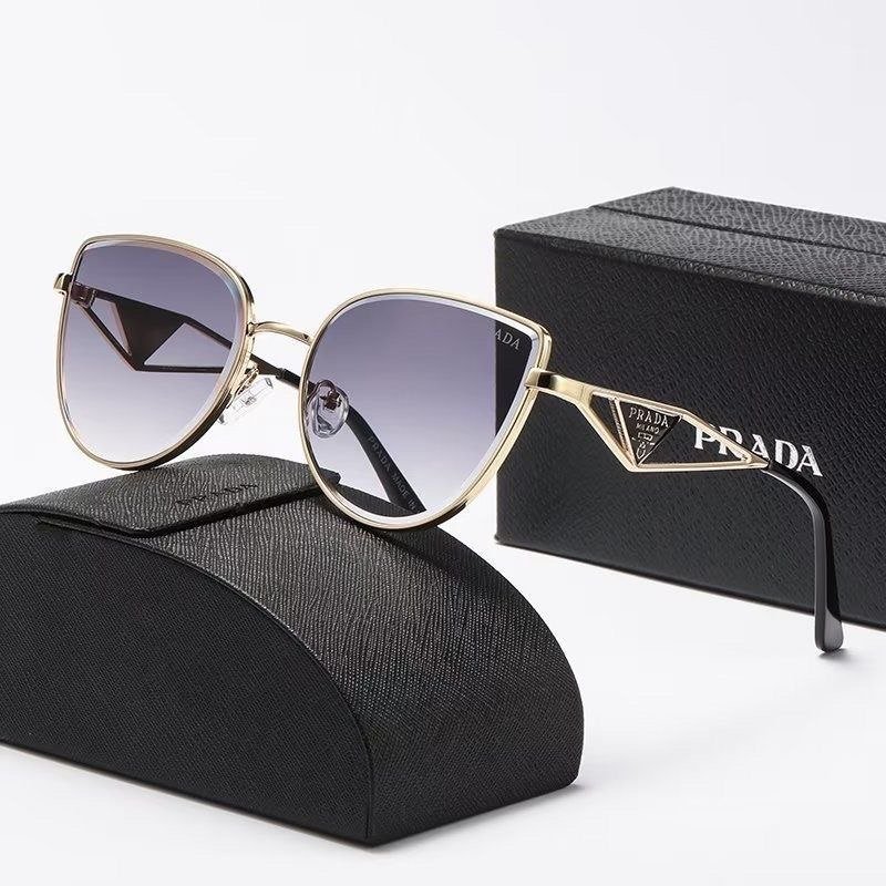 Prada Versatile Sunglasses -3
