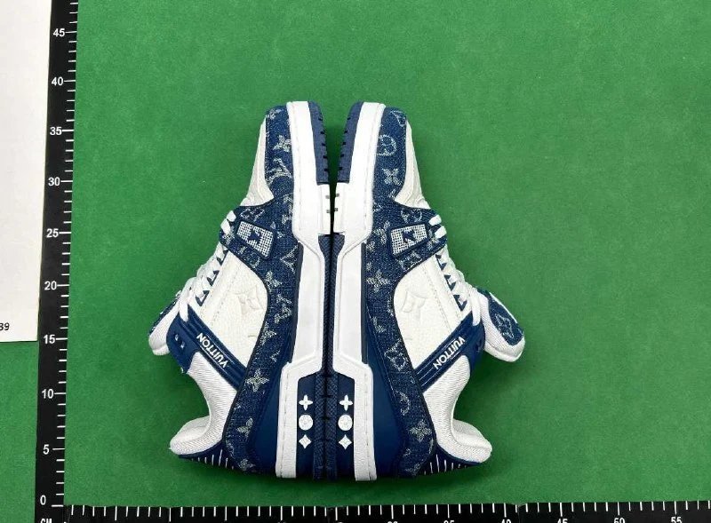  Louis Vuitton Trainer Sneakers [40 styles] -2