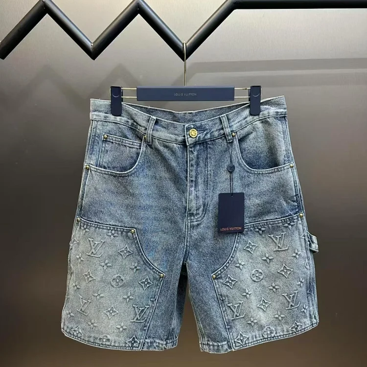  Louis Vuitton Monogram Cargo 