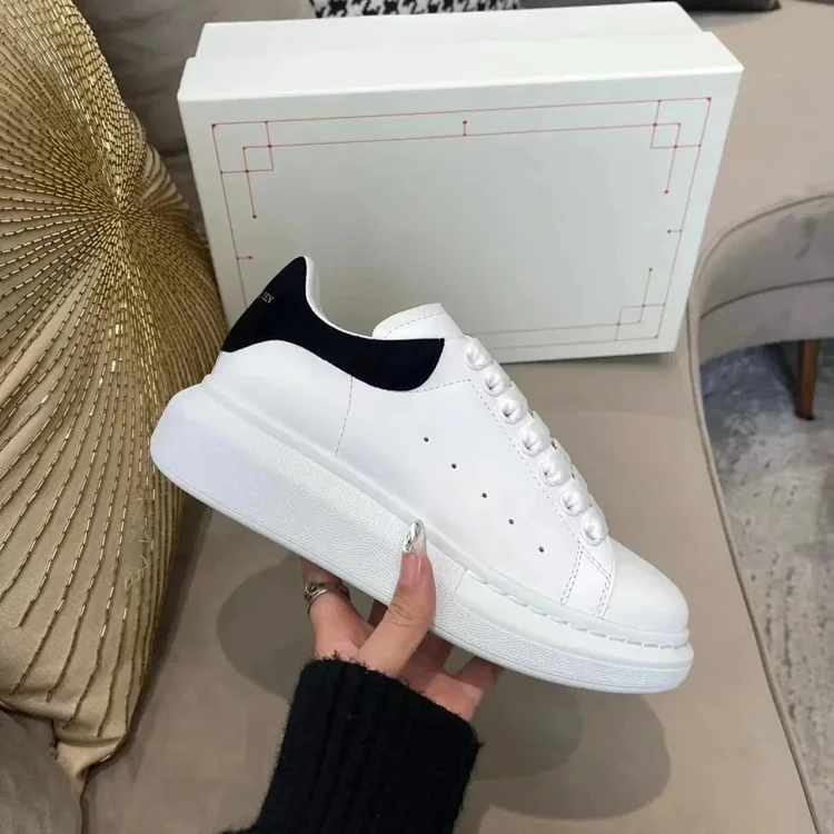 Pesanal Fashion Sole Sneakers 
