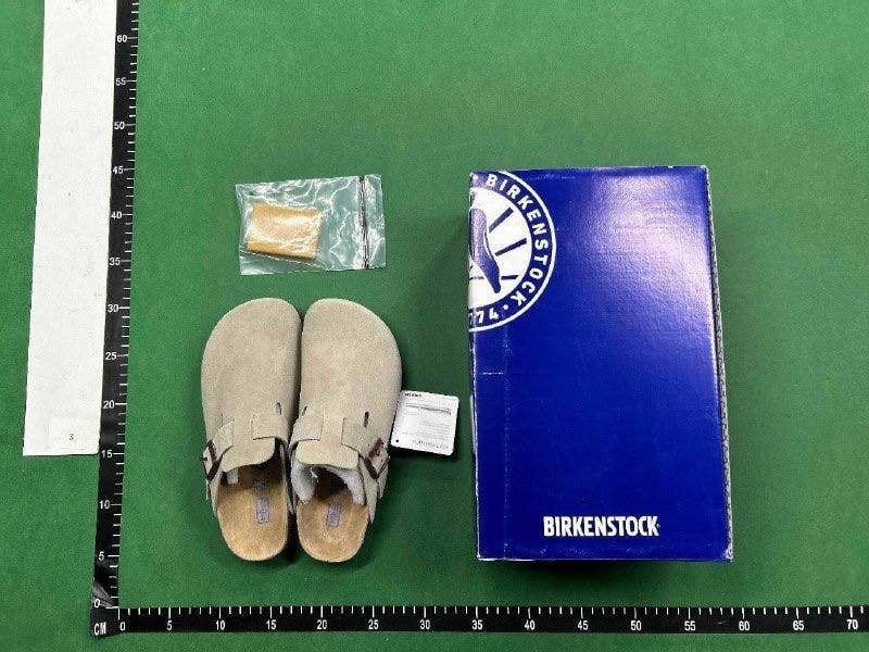 Birkenstock Arizona Slippers [35 styles] -3