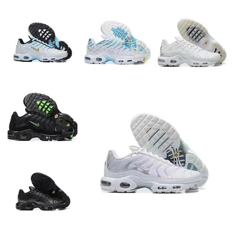 Nike Air Max Plus Sneakers [24