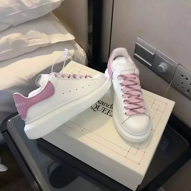 Alexander McQueen Oversized Sn