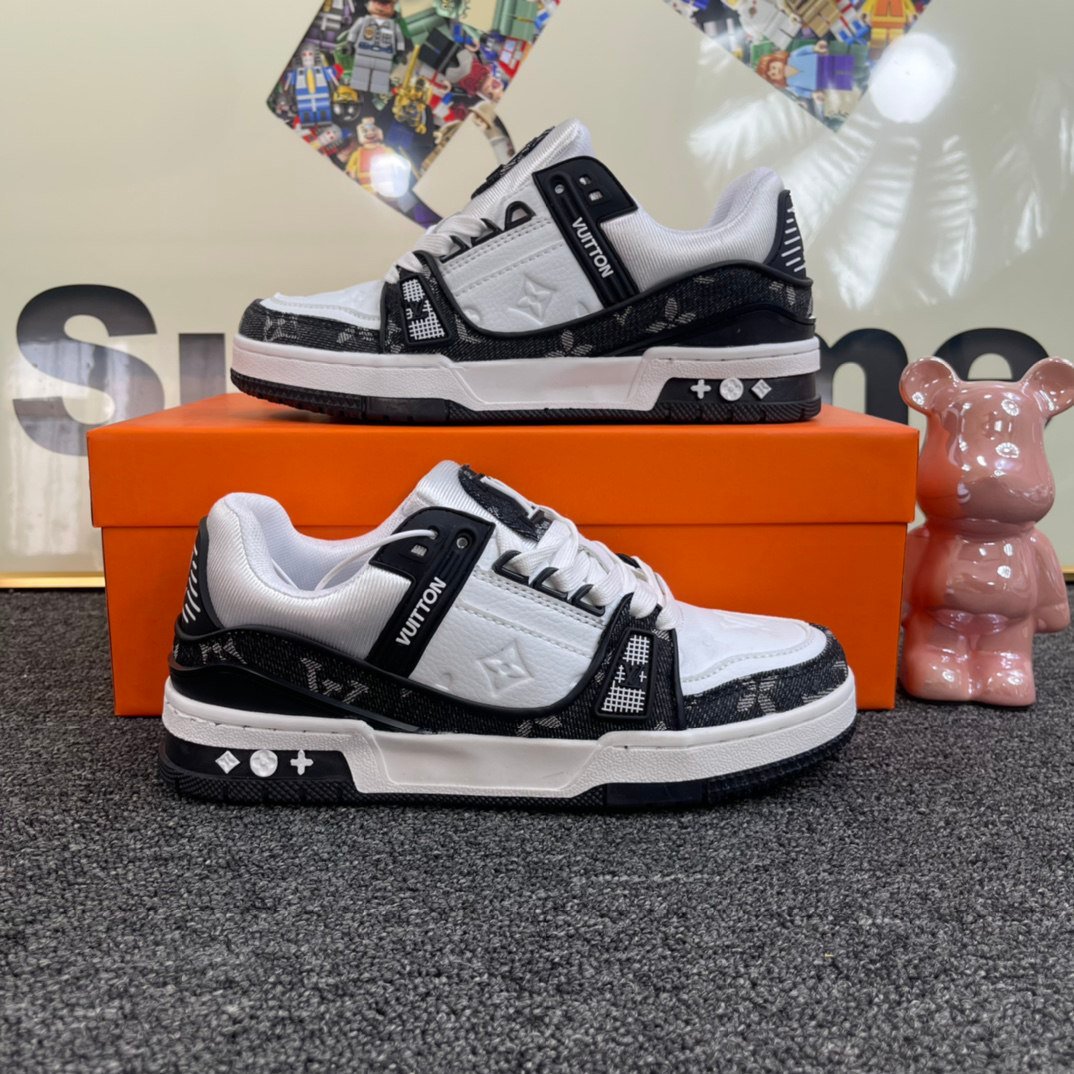 Louis Vuitton Trainer Sneakers [37 styles] -4