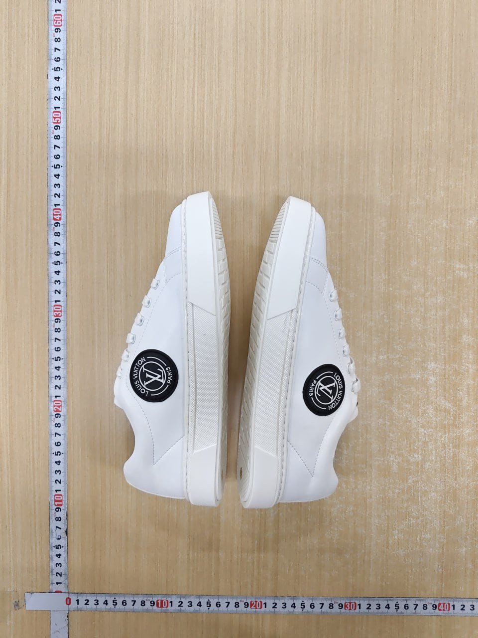 Louis Vuitton Low-Top Sneakers [7 styles] -2