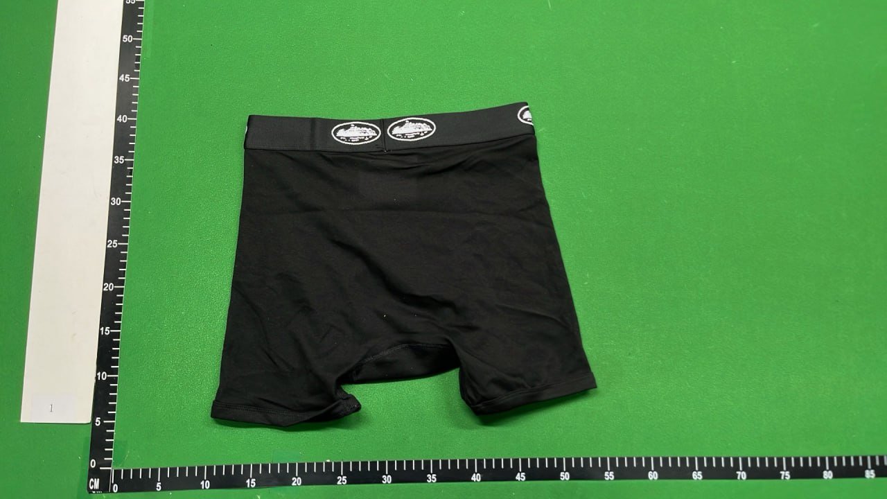 Authentic Classique Cover Men's Classic T-Shirt with Star Logo - Medium Size -3