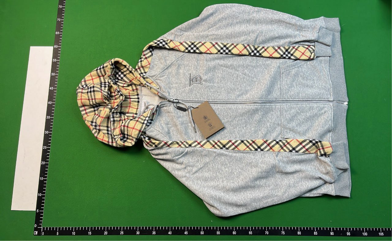 Burberry Vintage Check Detail Hoodie for Men -4