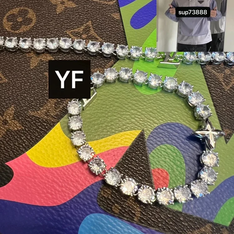 Louis Vuitton Monogram Diamond