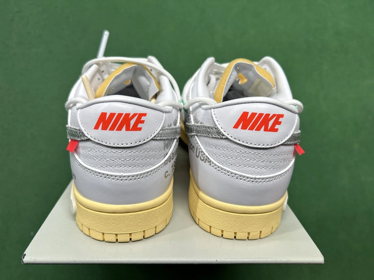 Nike Dunk Low Off-White -3