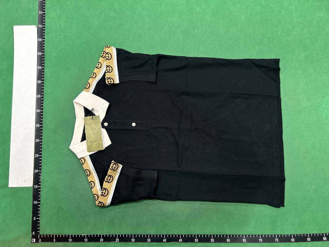 Gucci  Short Sleeve Suits -3