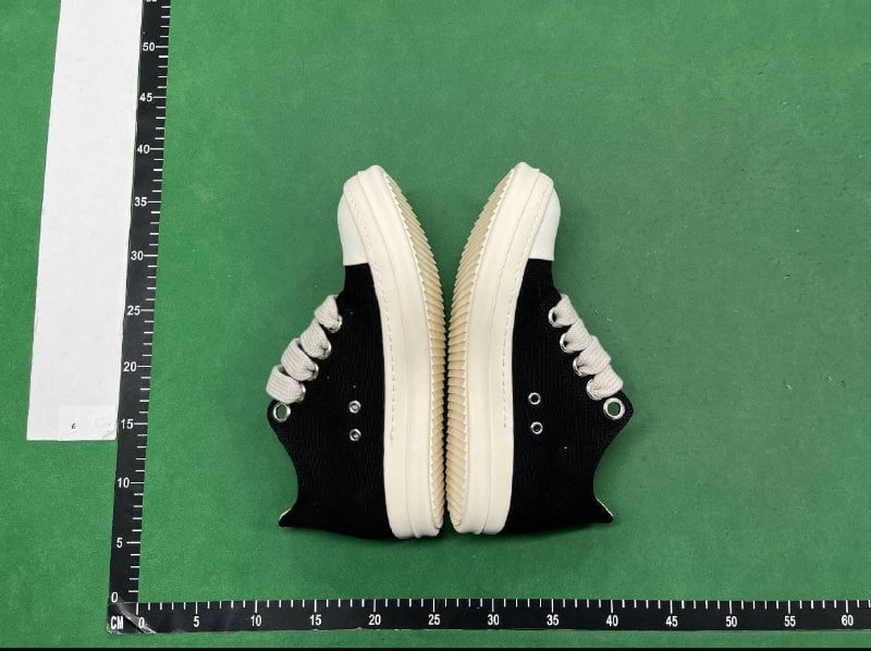 Rick on shoes   (40 CP) -2