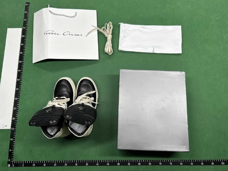 Rick on shoes   (40 CP) -4