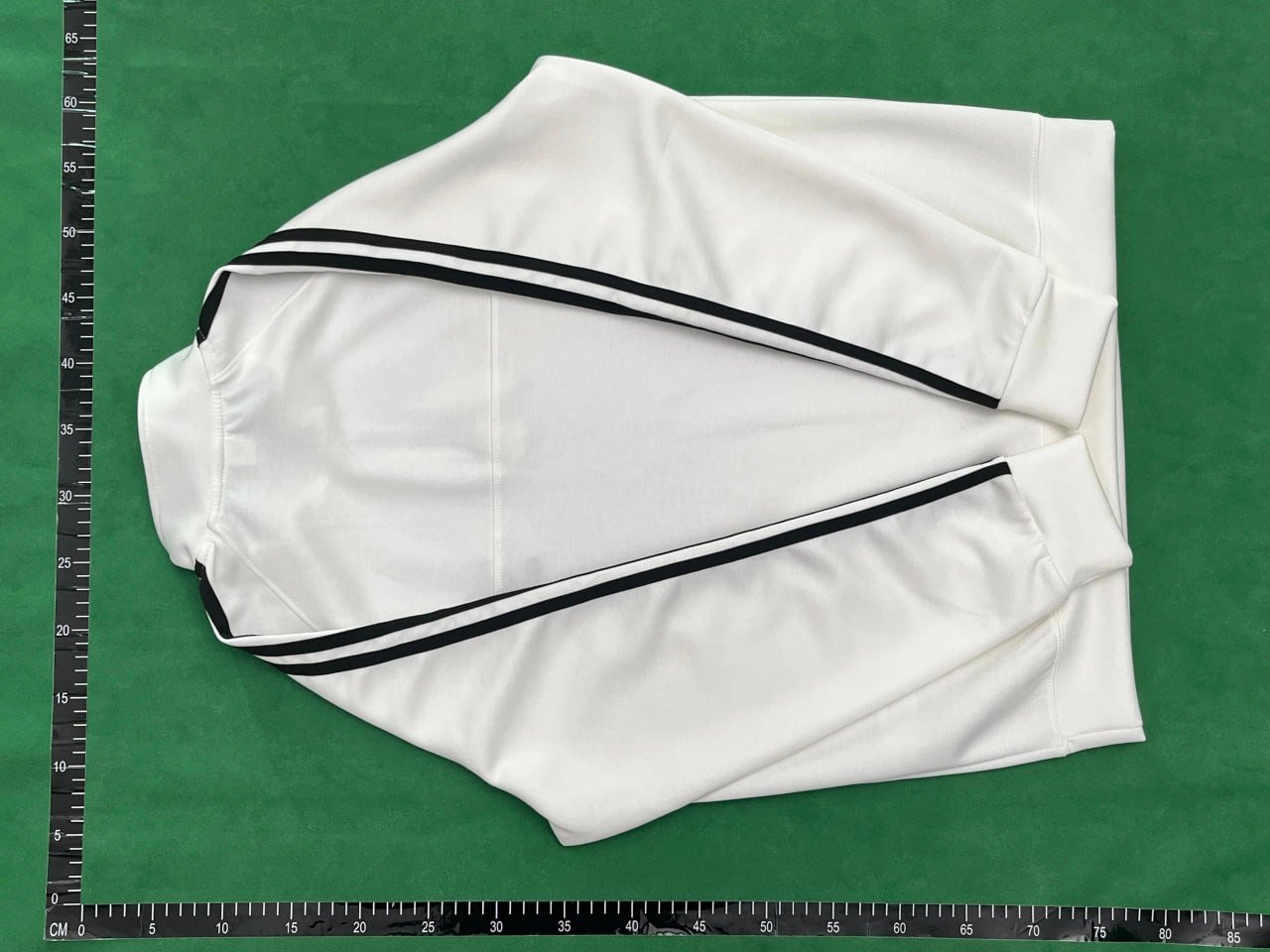 didas suit -2