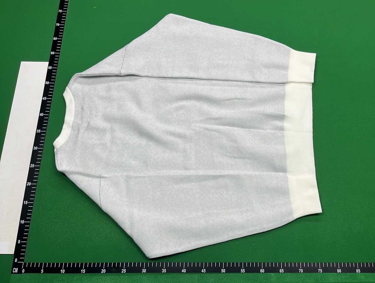  Supreme Vintage Graphic Crewneck Sweater  -3