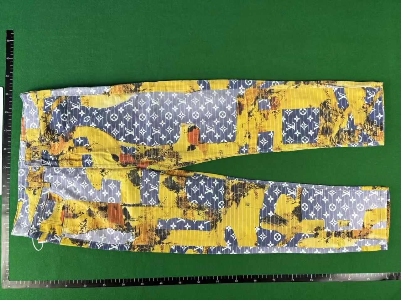 Louis Vuitton Monogram Print Jeans [10 styles] -3